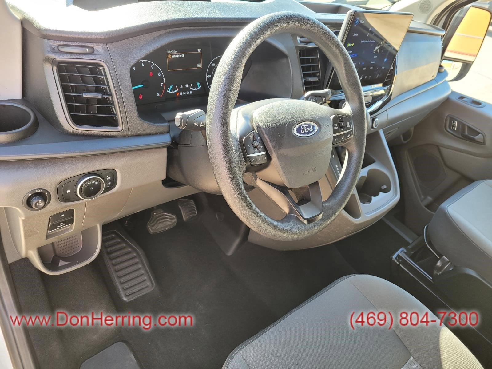 2023 Ford Transit Passenger Wagon XLT