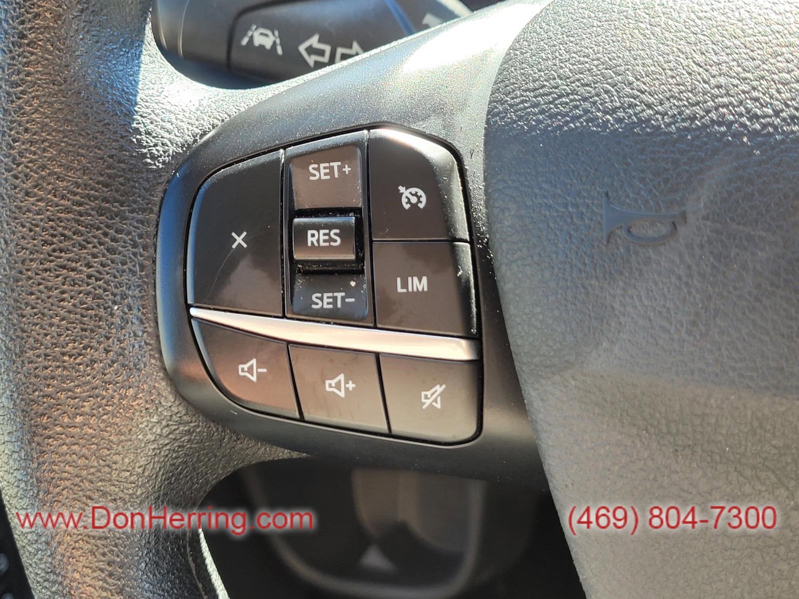 2023 Ford Transit Passenger Wagon XLT