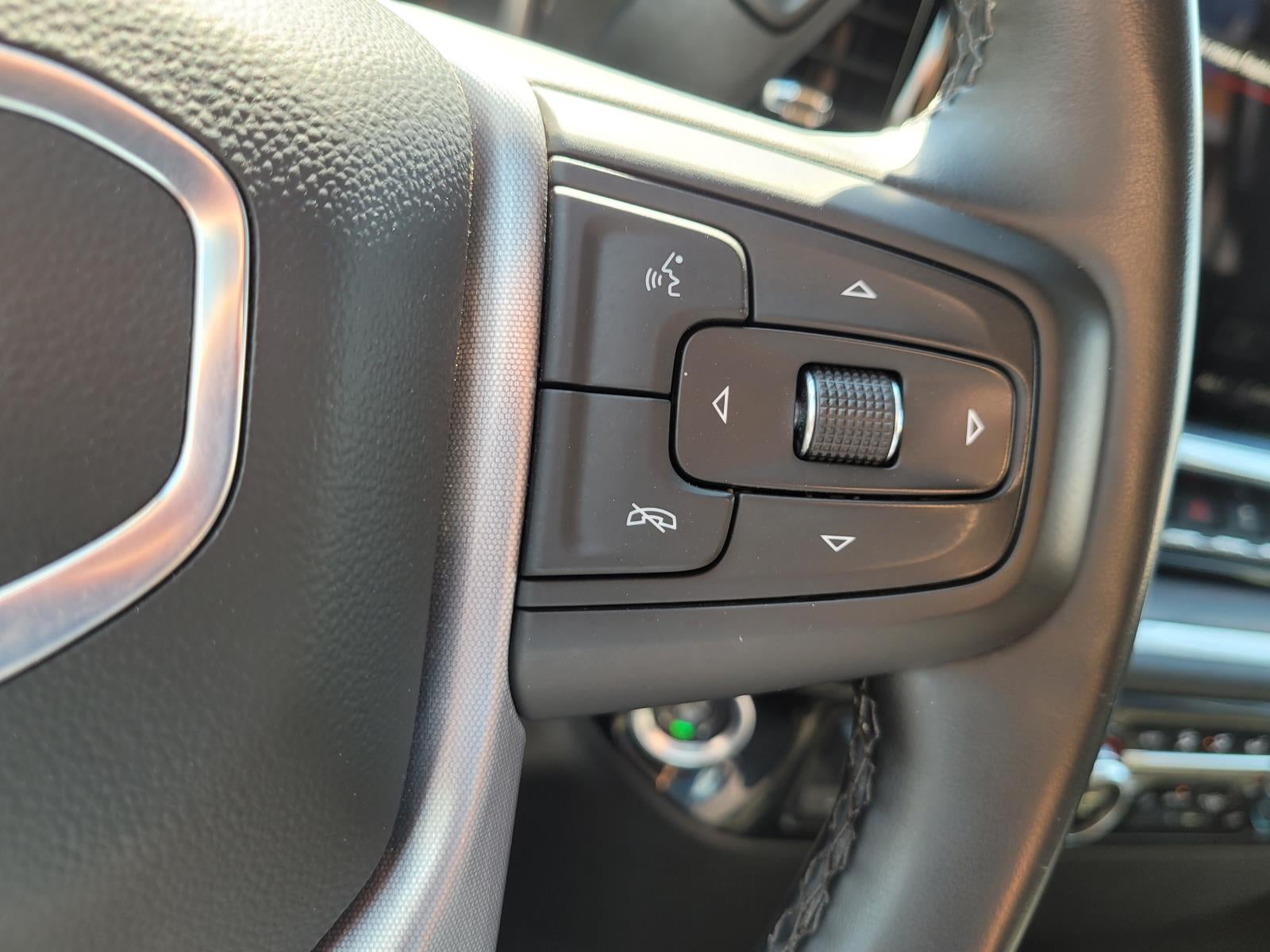 2025 GMC Sierra SLT