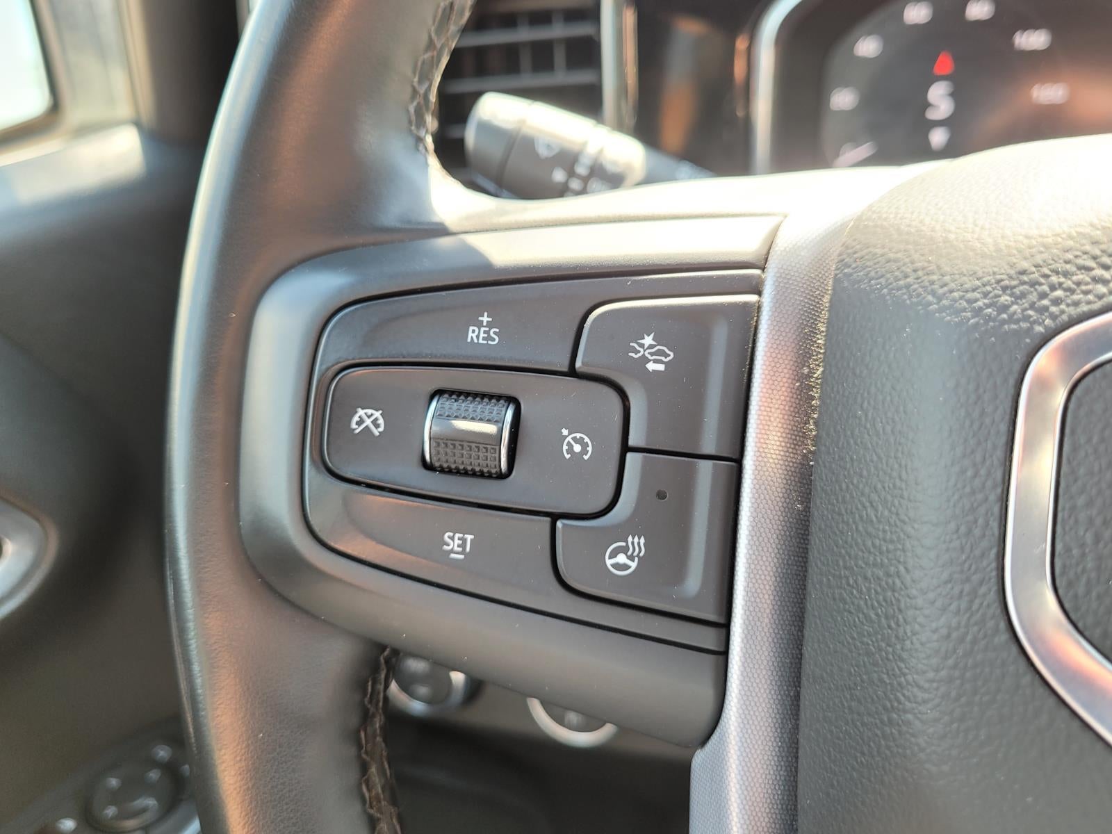 2025 GMC Sierra SLT