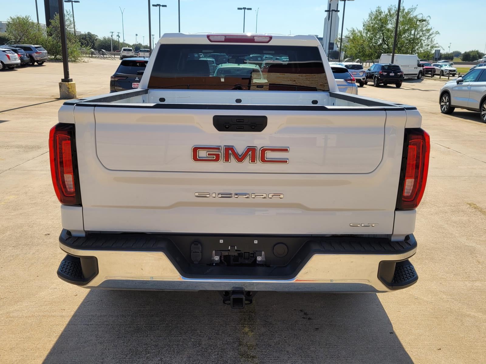 2025 GMC Sierra SLT