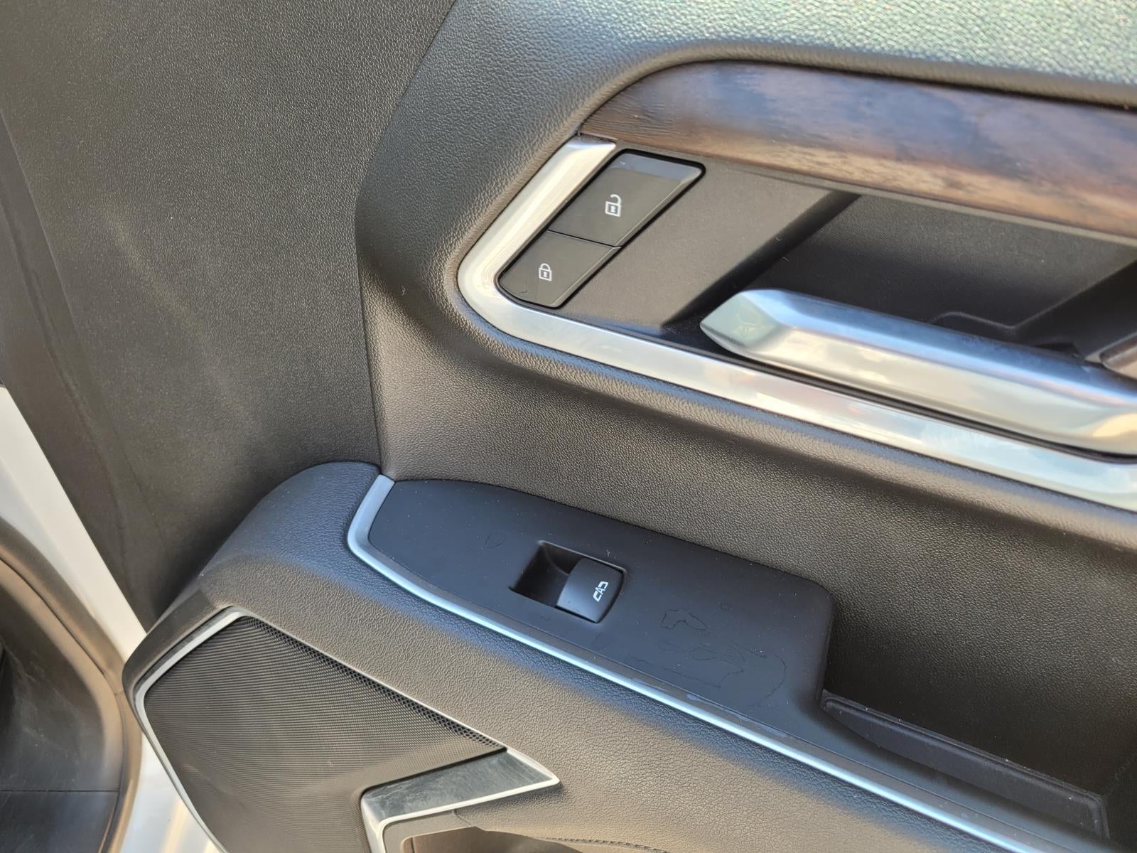 2025 GMC Sierra SLT