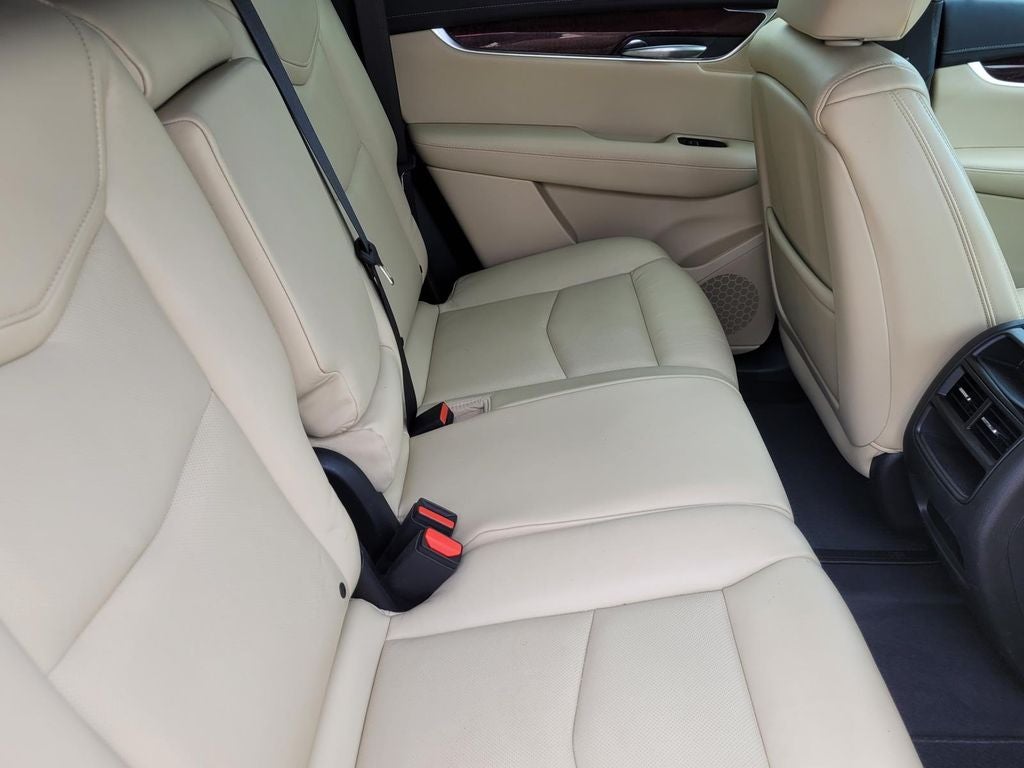 2017 Cadillac XT5 Premium Luxury FWD