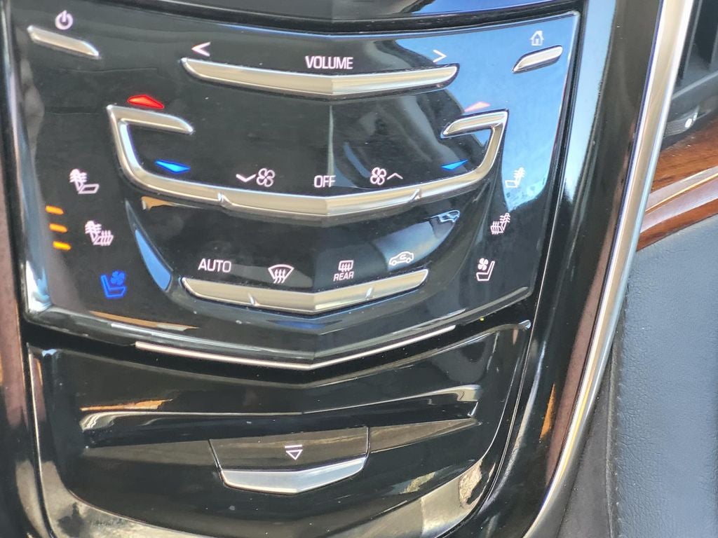 2017 Cadillac Escalade Luxury