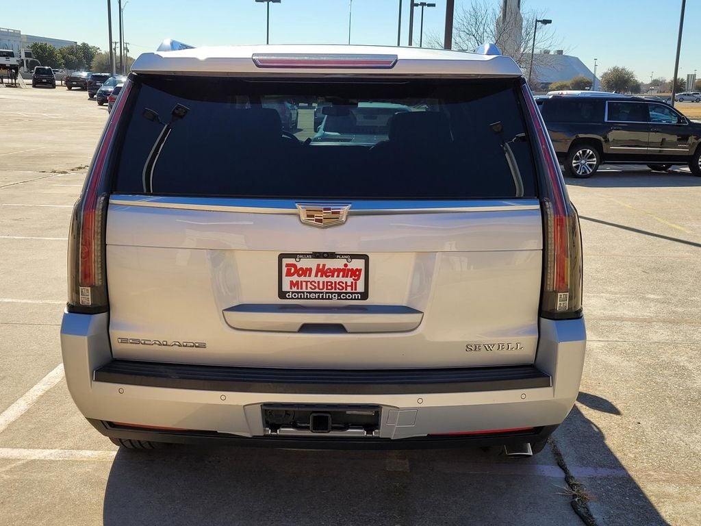 2017 Cadillac Escalade Luxury