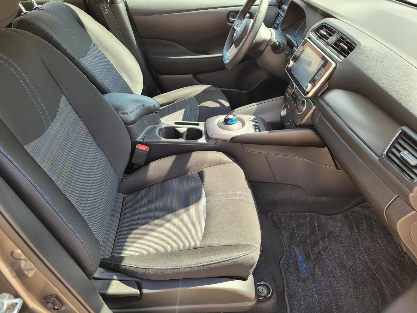 2023 Nissan LEAF S