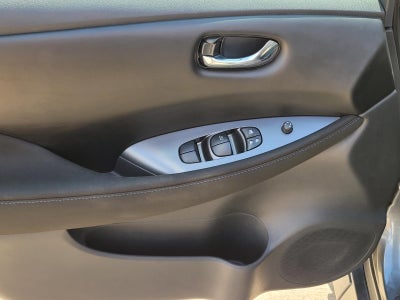 2023 Nissan LEAF S