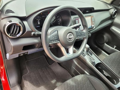 2022 Nissan Kicks SV