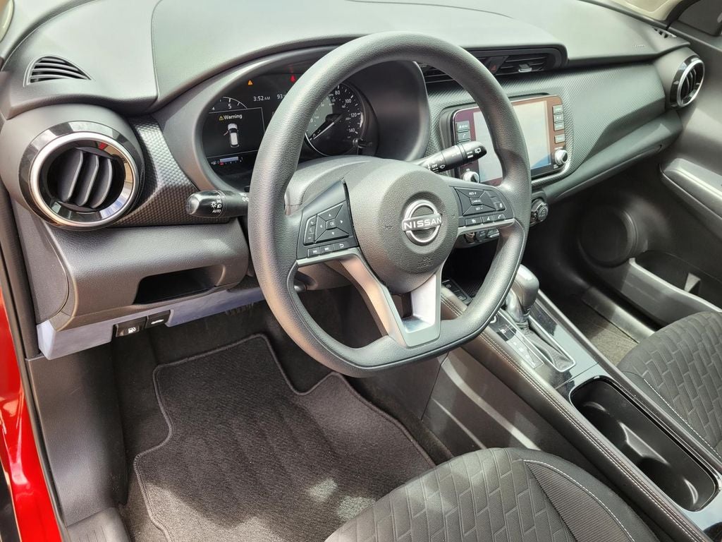2022 Nissan Kicks SV