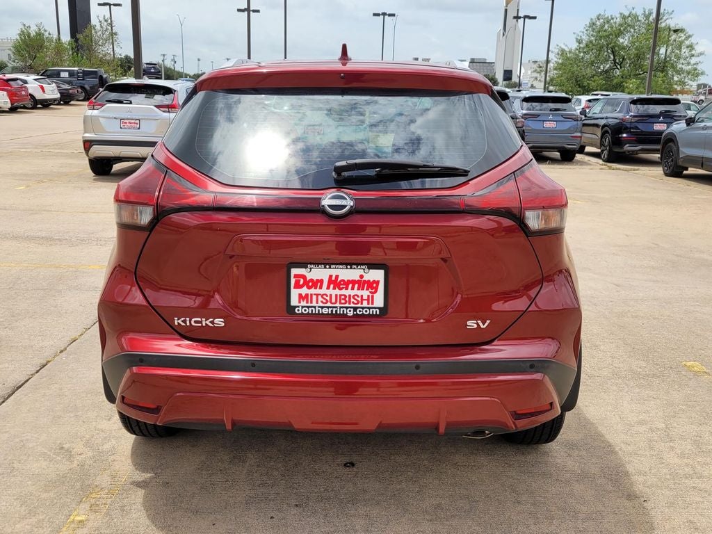 2022 Nissan Kicks SV