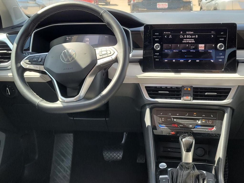 2025 Volkswagen Taos SE