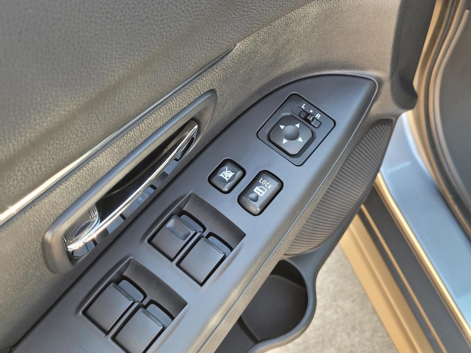 2027 Mitsubishi Outlander Sport S