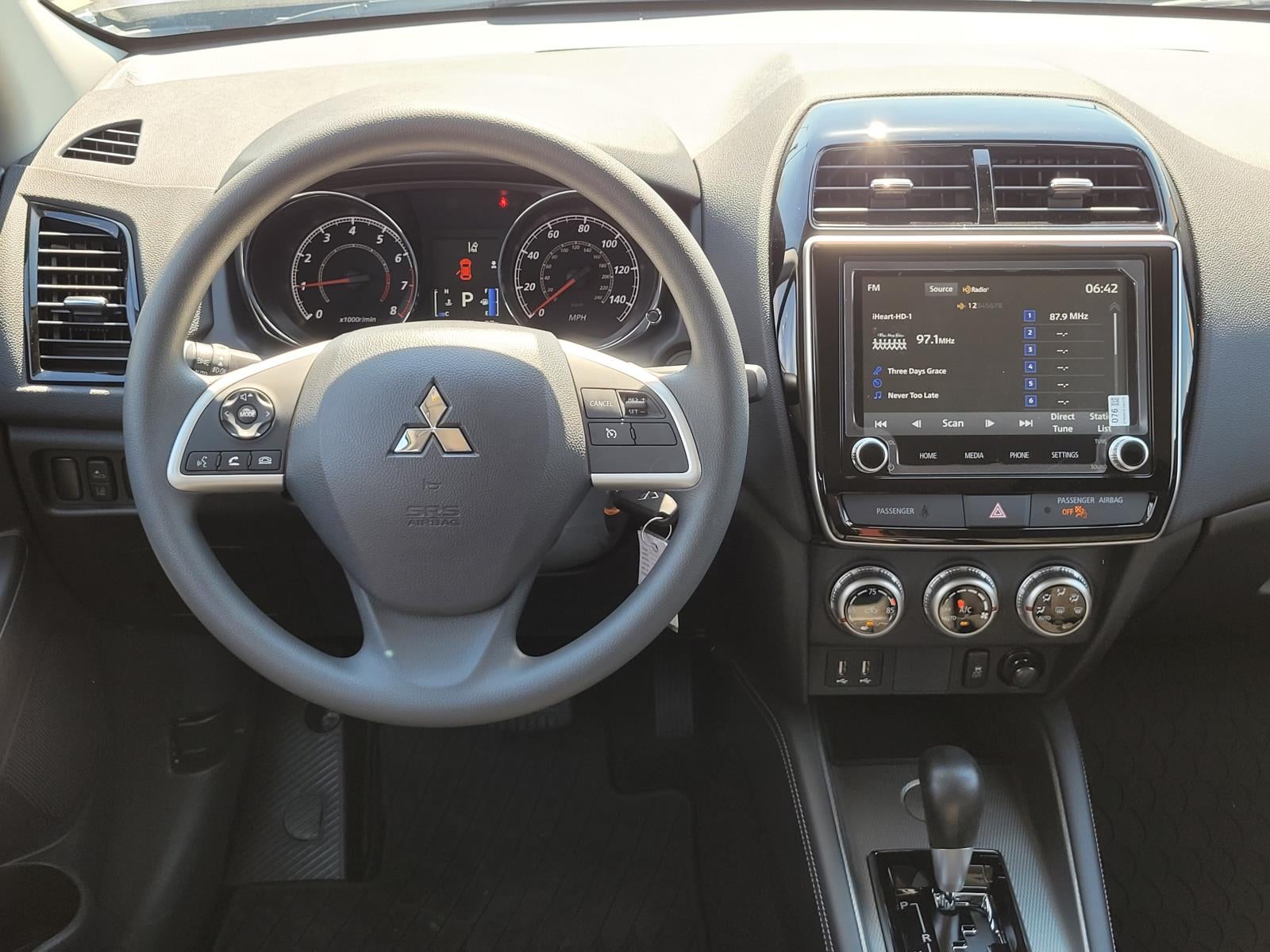 2027 Mitsubishi Outlander Sport ES