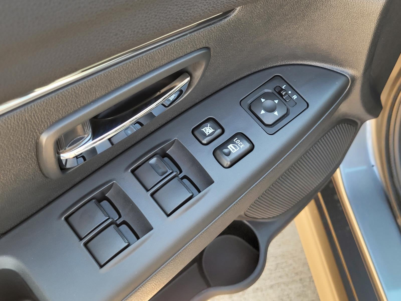 2027 Mitsubishi Outlander Sport ES