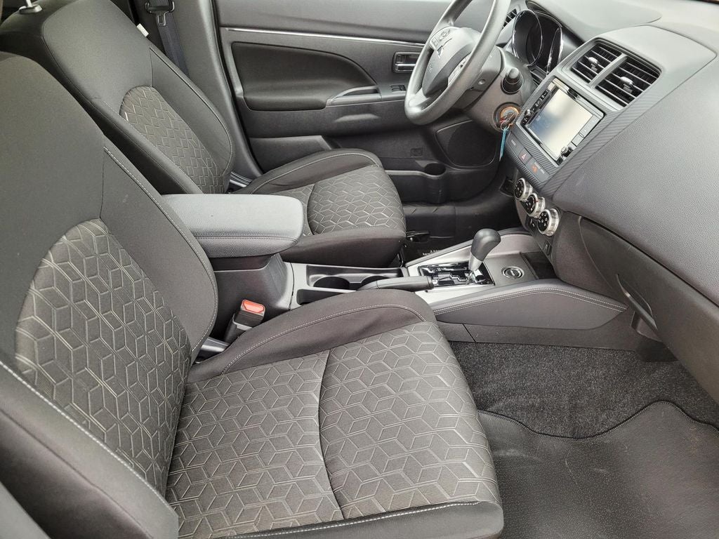 2024 Mitsubishi Outlander Sport ES