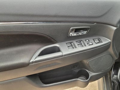 2024 Mitsubishi Outlander Sport ES