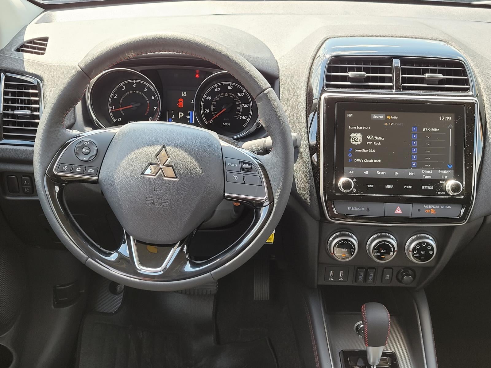2027 Mitsubishi Outlander Sport LE