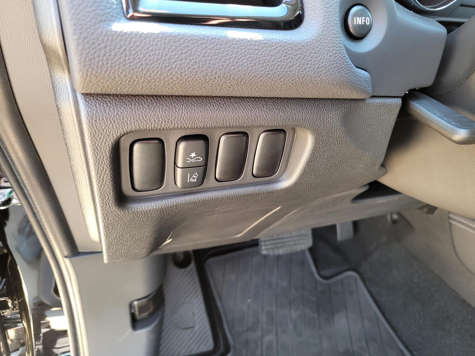 2027 Mitsubishi Outlander Sport ES