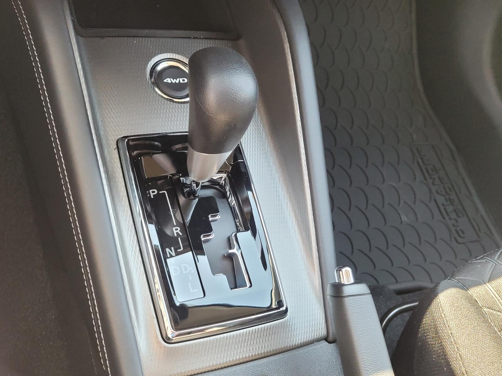 2027 Mitsubishi Outlander Sport ES