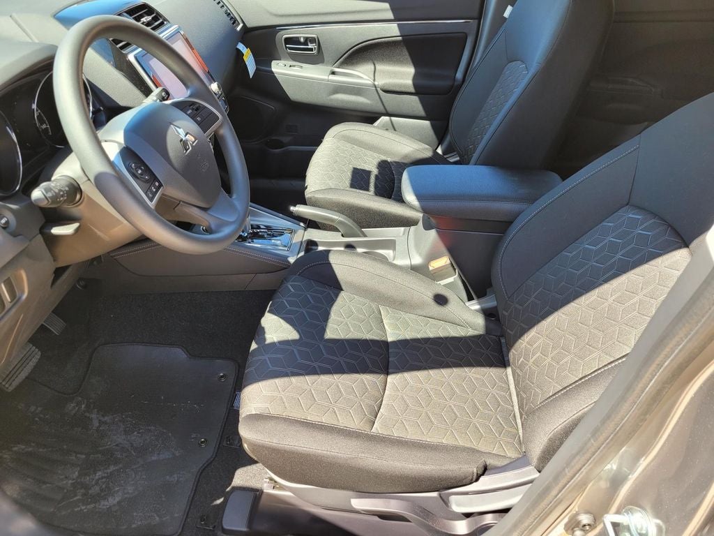 2026 Mitsubishi Outlander Sport ES