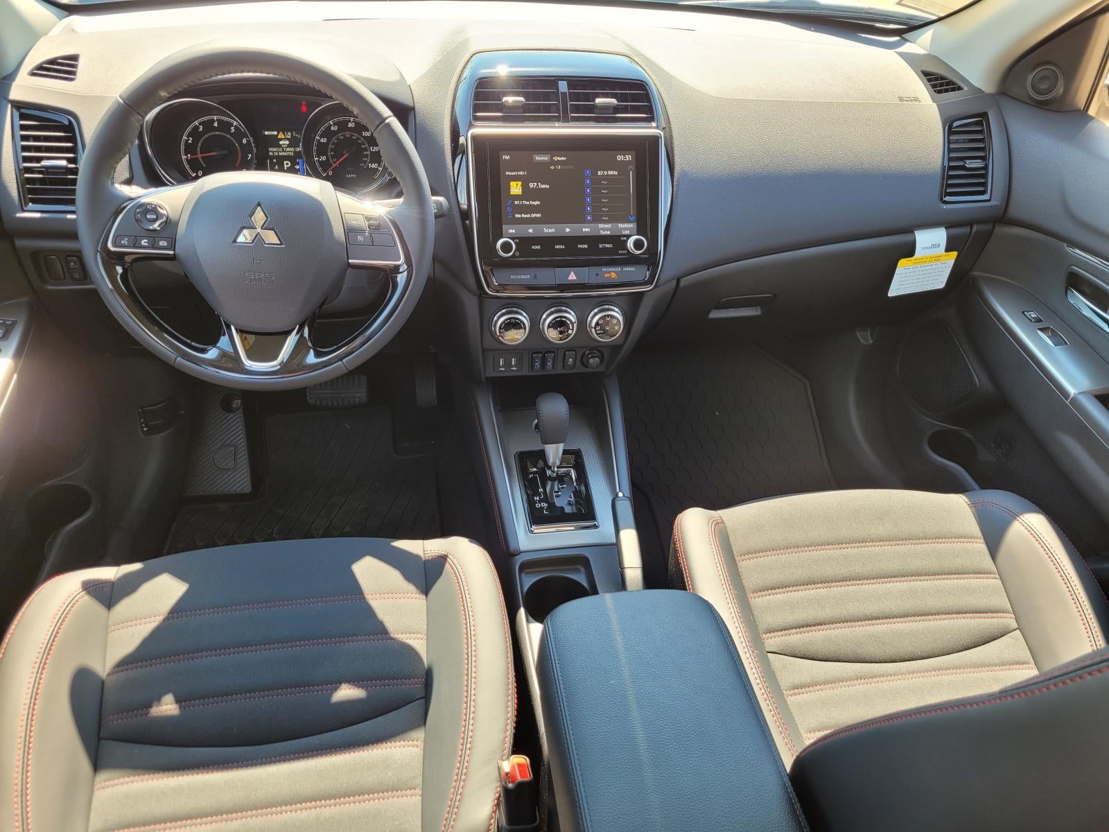 2027 Mitsubishi Outlander Sport SE