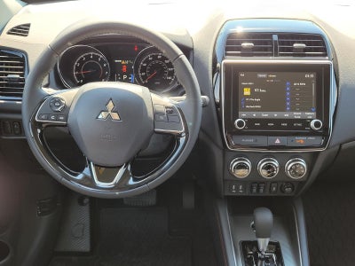 2027 Mitsubishi Outlander Sport SE