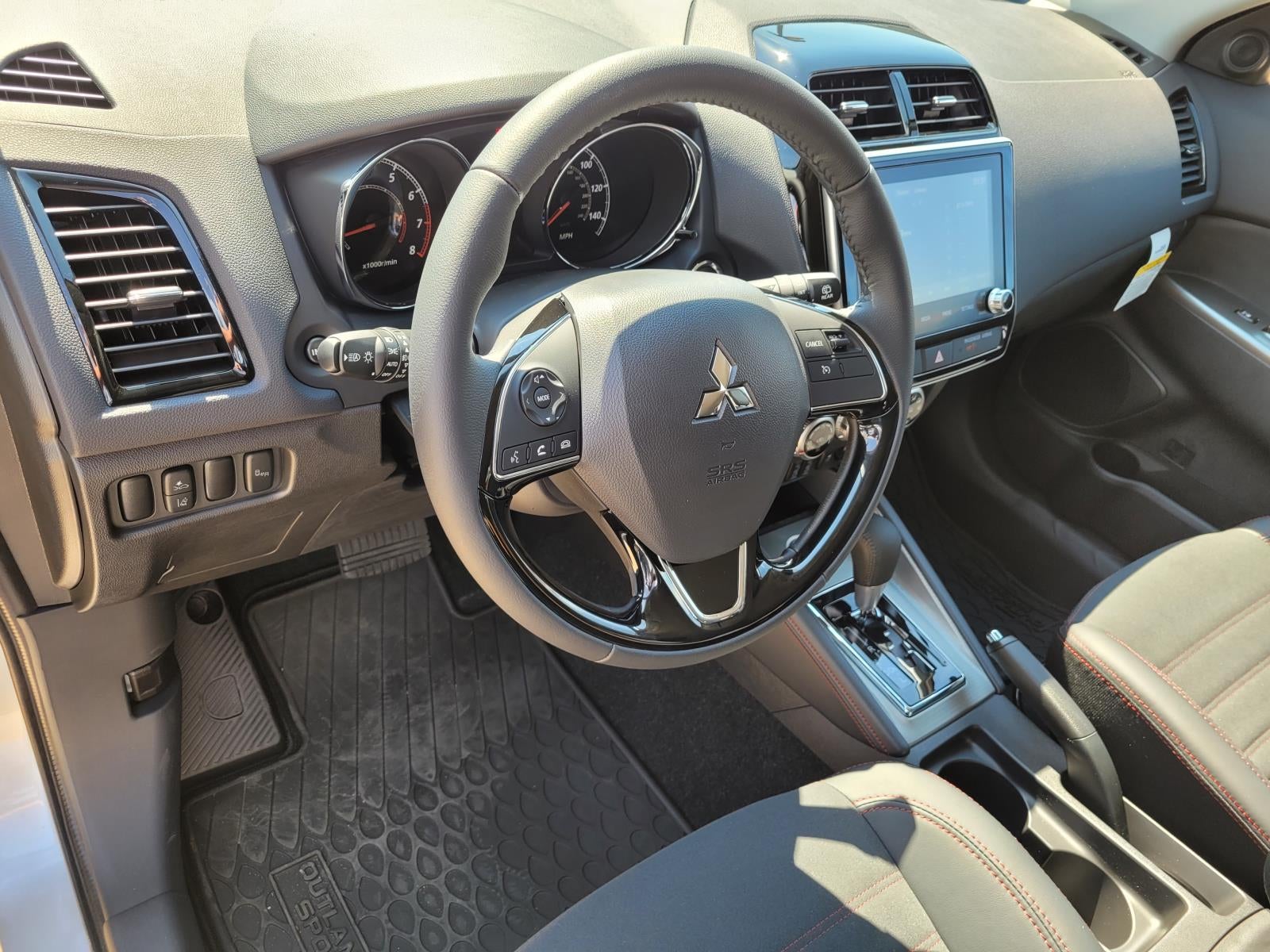 2027 Mitsubishi Outlander Sport SE