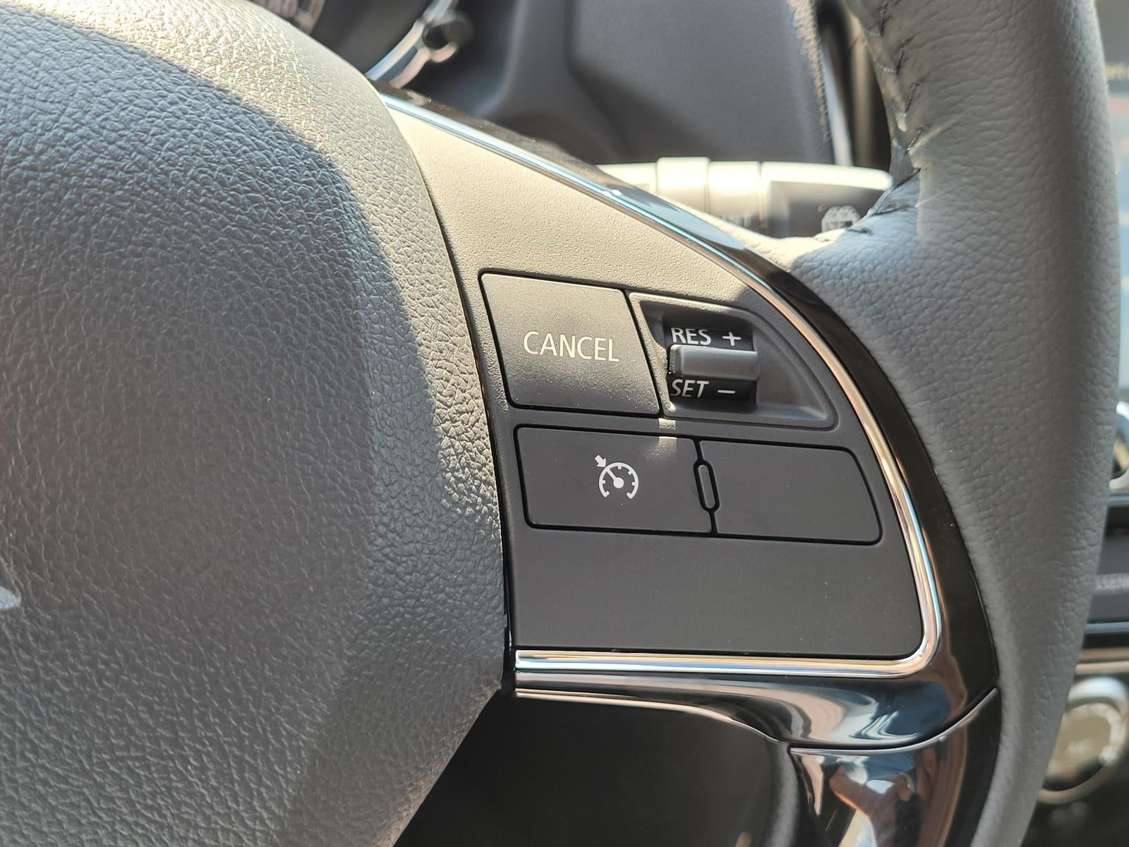 2027 Mitsubishi Outlander Sport SE