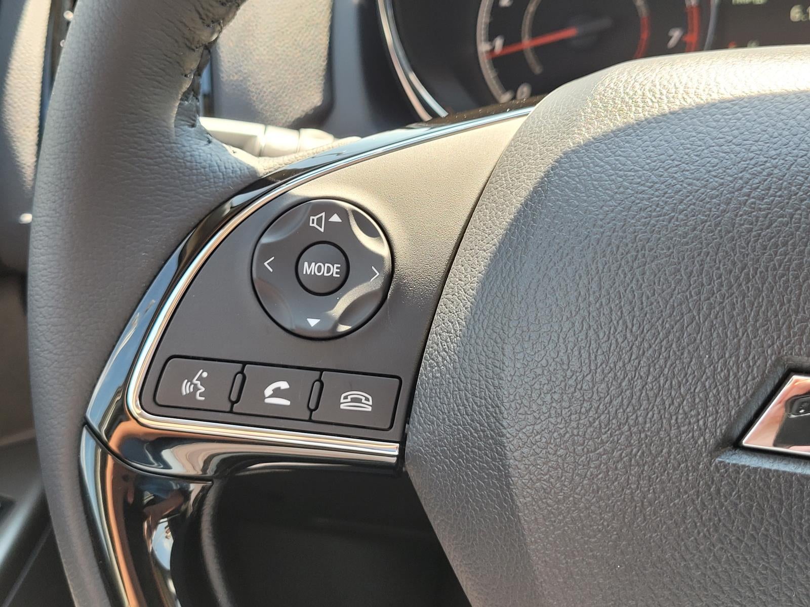 2027 Mitsubishi Outlander Sport SE