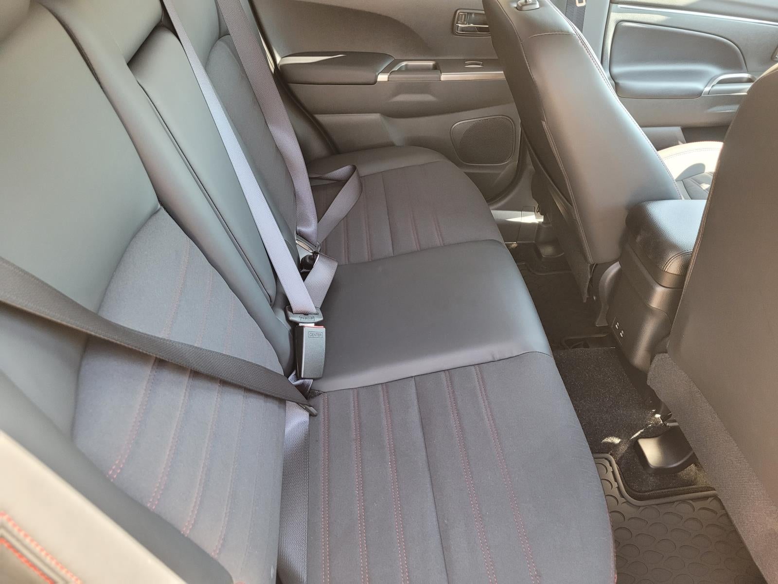 2027 Mitsubishi Outlander Sport SE