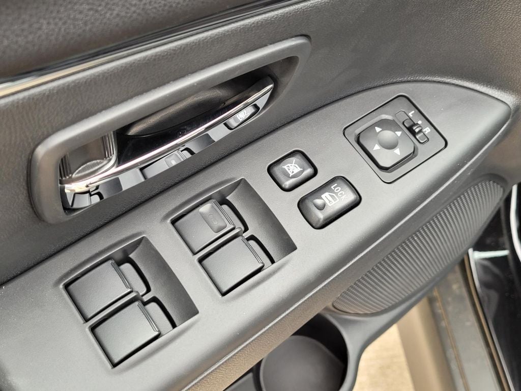 2026 Mitsubishi Outlander Sport LE