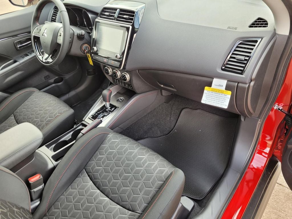 2026 Mitsubishi Outlander Sport LE