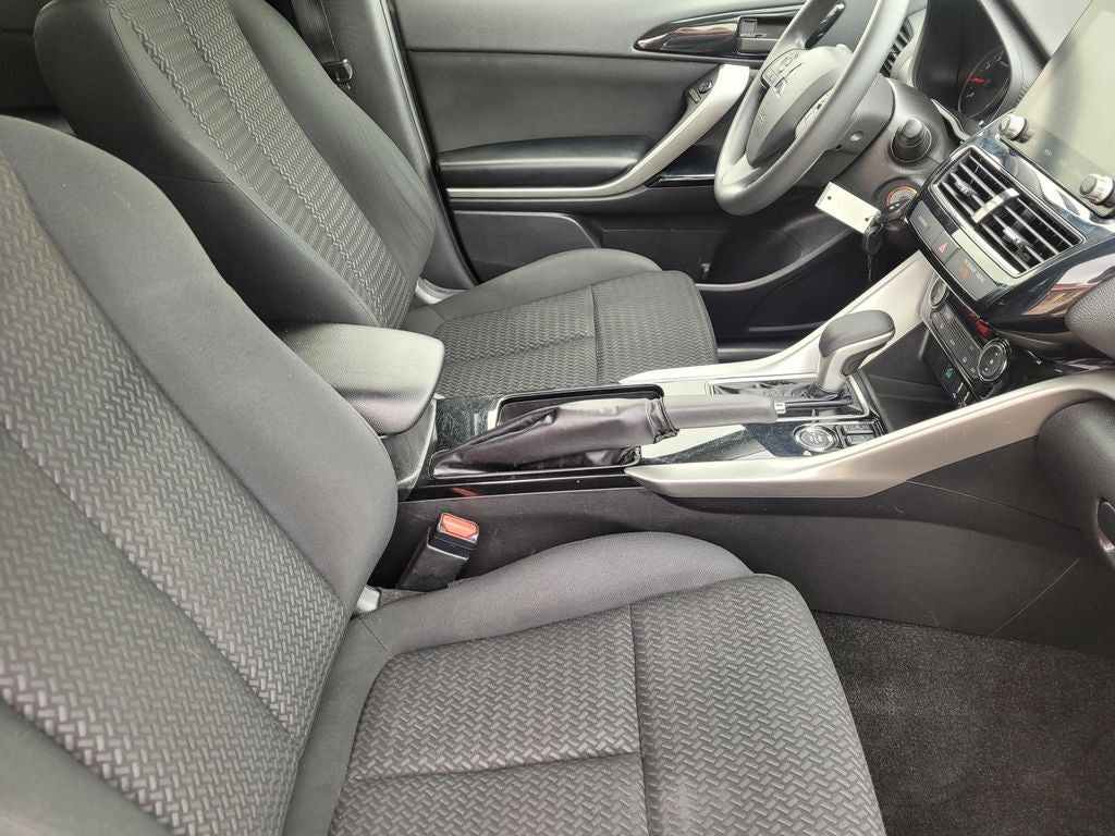 2023 Mitsubishi Eclipse Cross LE