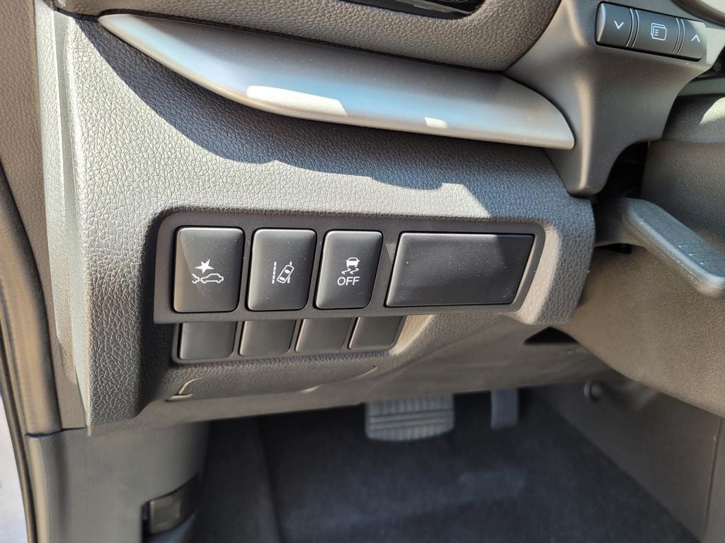 2026 Mitsubishi Eclipse Cross LE