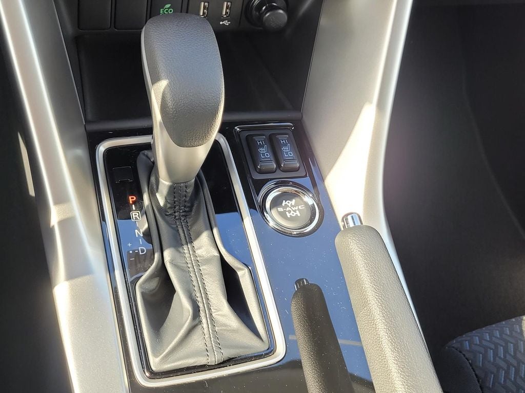 2026 Mitsubishi Eclipse Cross LE