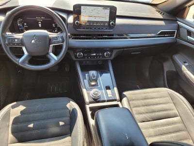 2023 Mitsubishi Outlander SE Black Edition