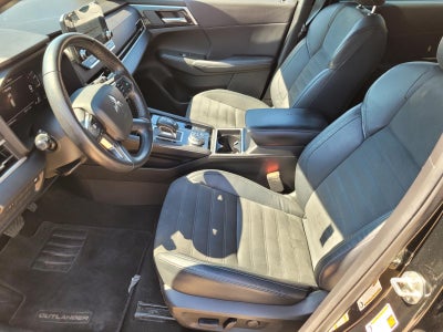 2023 Mitsubishi Outlander SE Black Edition