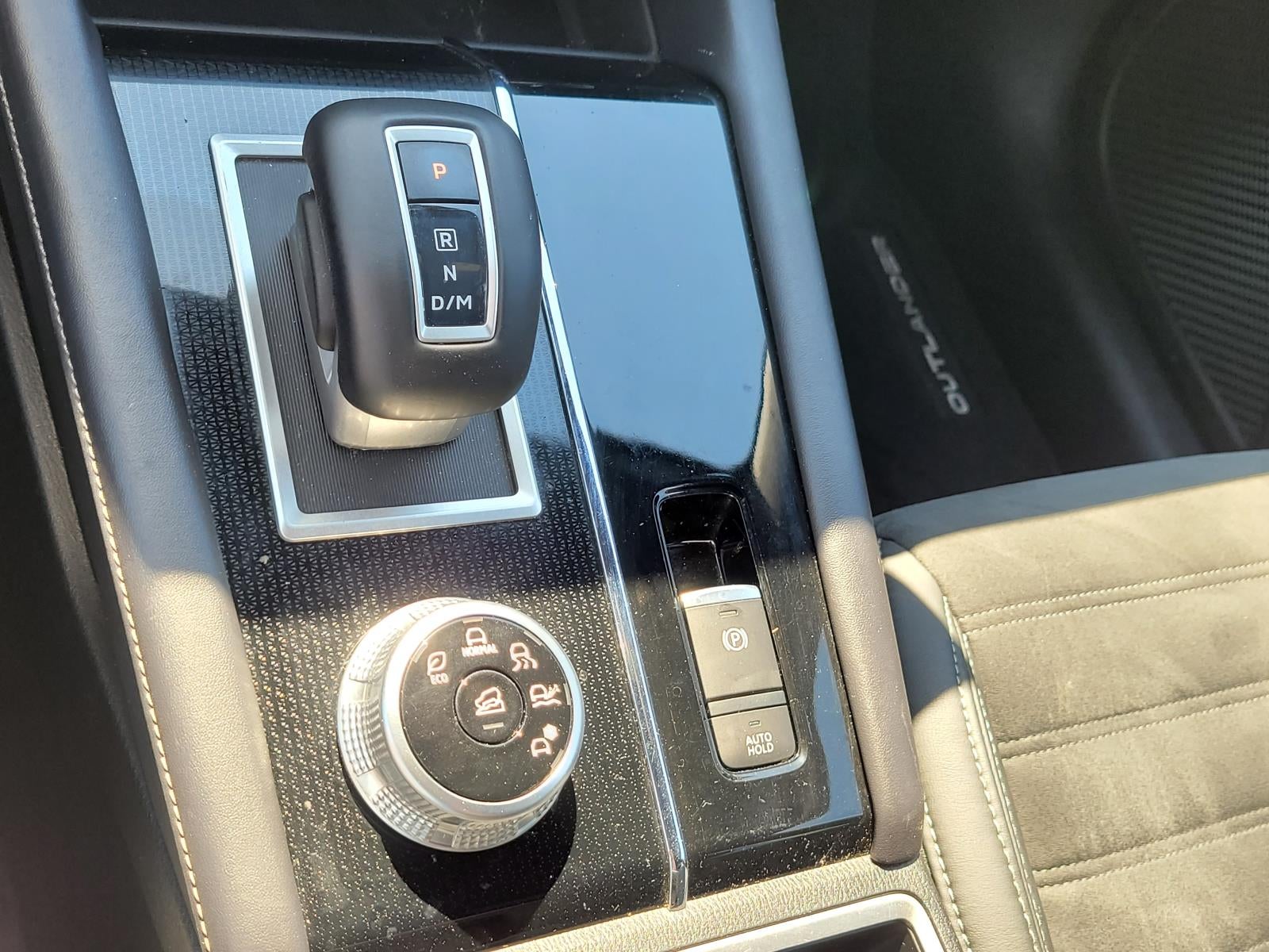 2023 Mitsubishi Outlander SE Black Edition