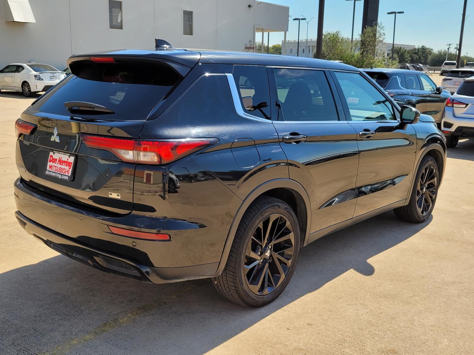 2023 Mitsubishi Outlander SE Black Edition