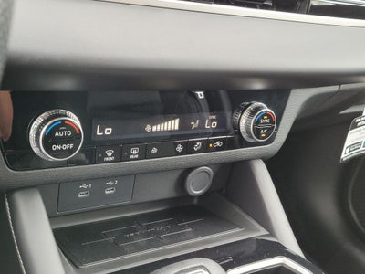 2026 Mitsubishi Outlander ES