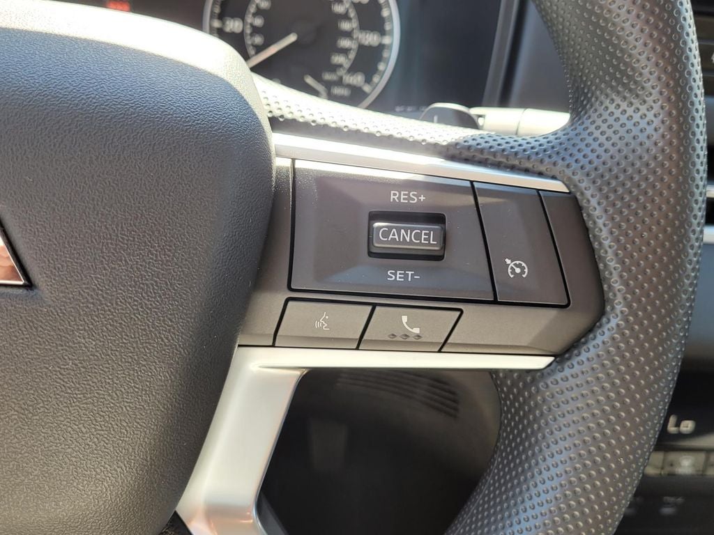 2026 Mitsubishi Outlander ES