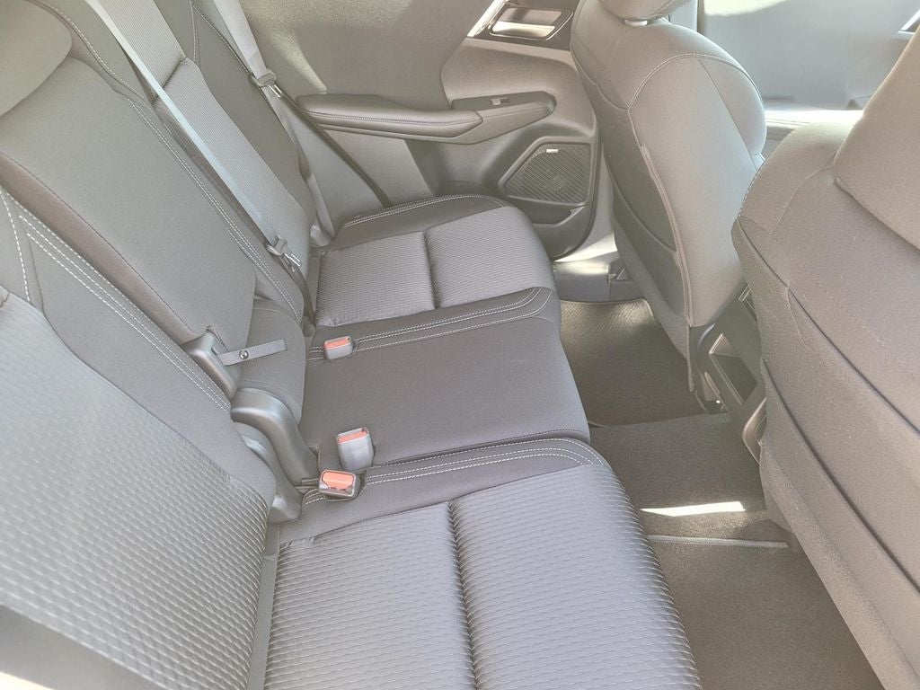 2026 Mitsubishi Outlander ES