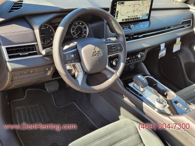 2026 Mitsubishi Outlander SE 2WD