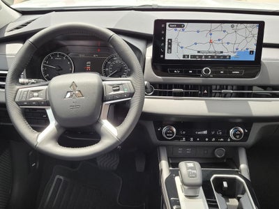 2026 Mitsubishi Outlander SE