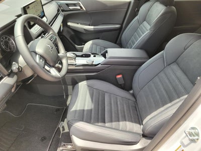 2026 Mitsubishi Outlander SE
