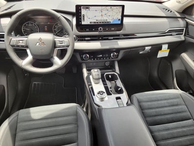 2026 Mitsubishi Outlander SE
