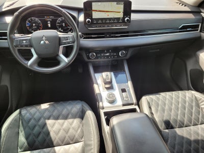 2024 Mitsubishi Outlander SEL