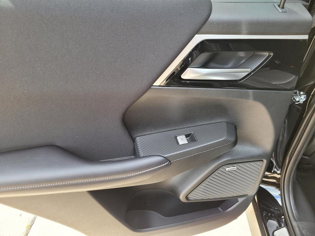 2026 Mitsubishi Outlander ES