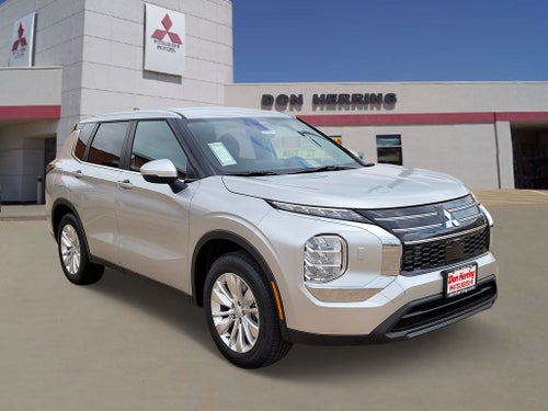 2026 Mitsubishi Outlander ES