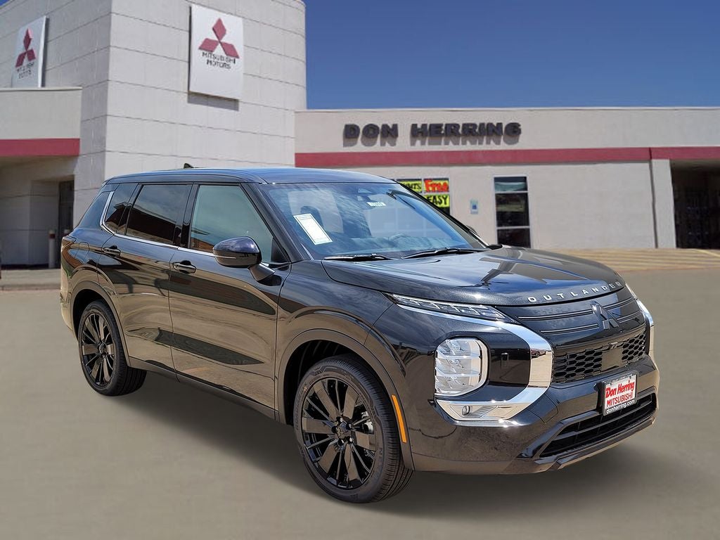 2026 Mitsubishi Outlander LE